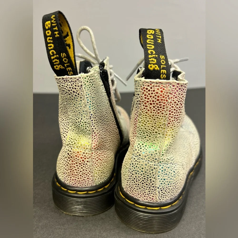 Dr‎ Martens-youth, boots-Iridescent-Size:9, Pre-Owned